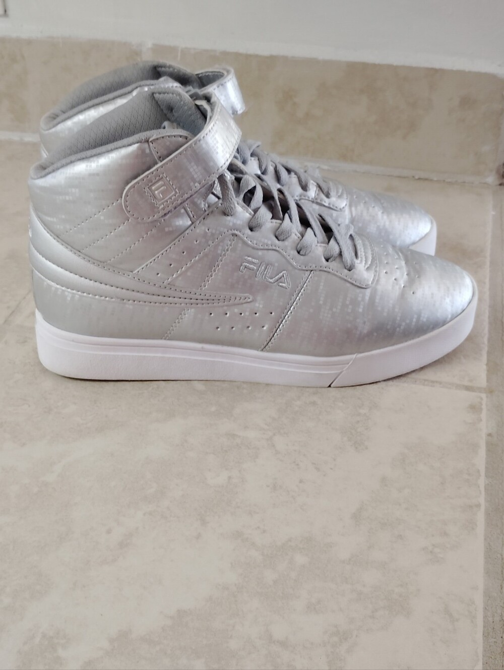 FILA Vulc 13 Metallic Silver High Top Sneakers Women's Size 6.5.